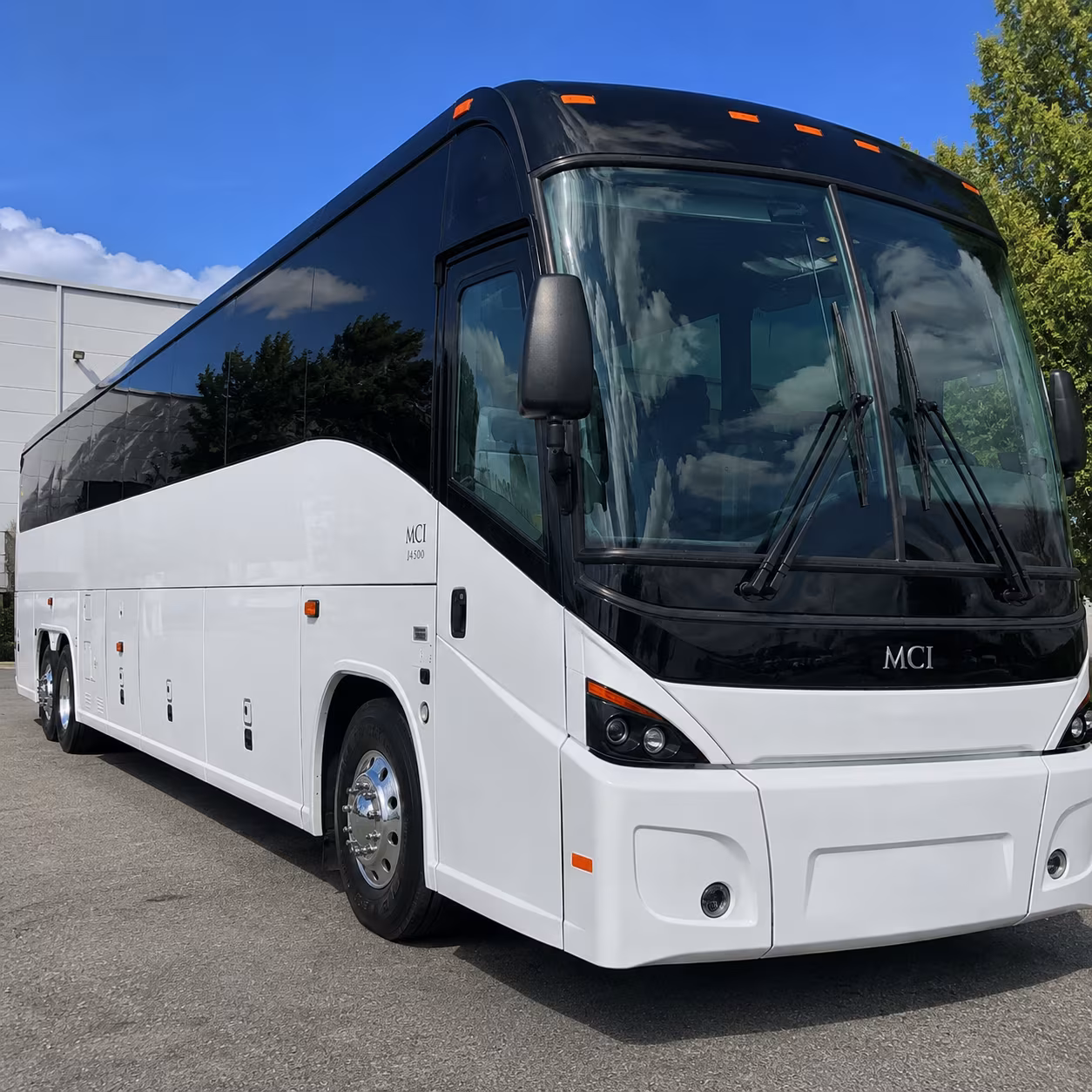 corporate airport shuttles for torrance s south bay business community